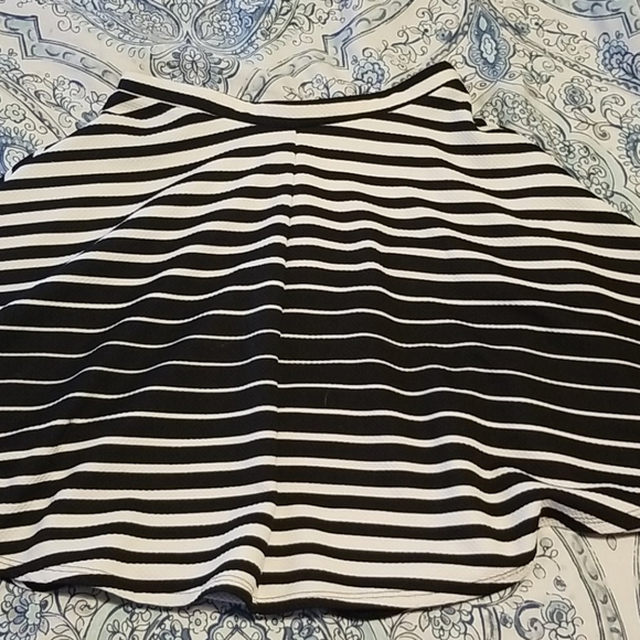 Black and white stripped circle skirt *HOST PICK* - Picture 4 of 4